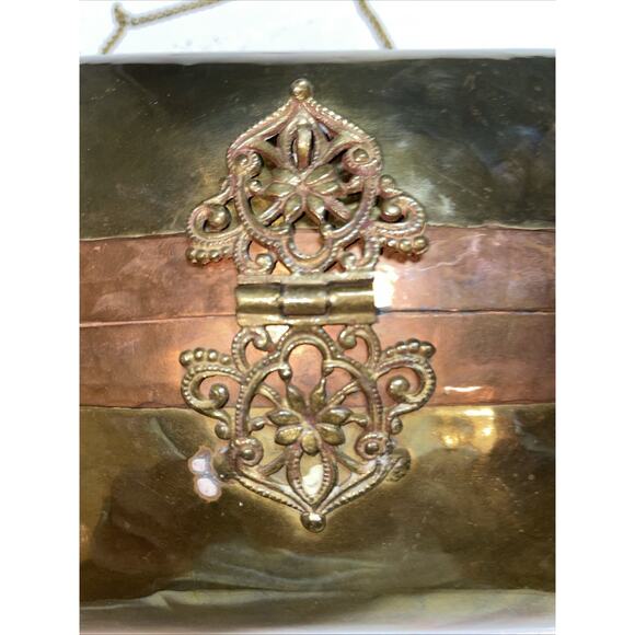 1930s Brass Pillow‎ Purse – Velvet Trim Vintage Art Deco Evening Bag - Picture 4 of 6